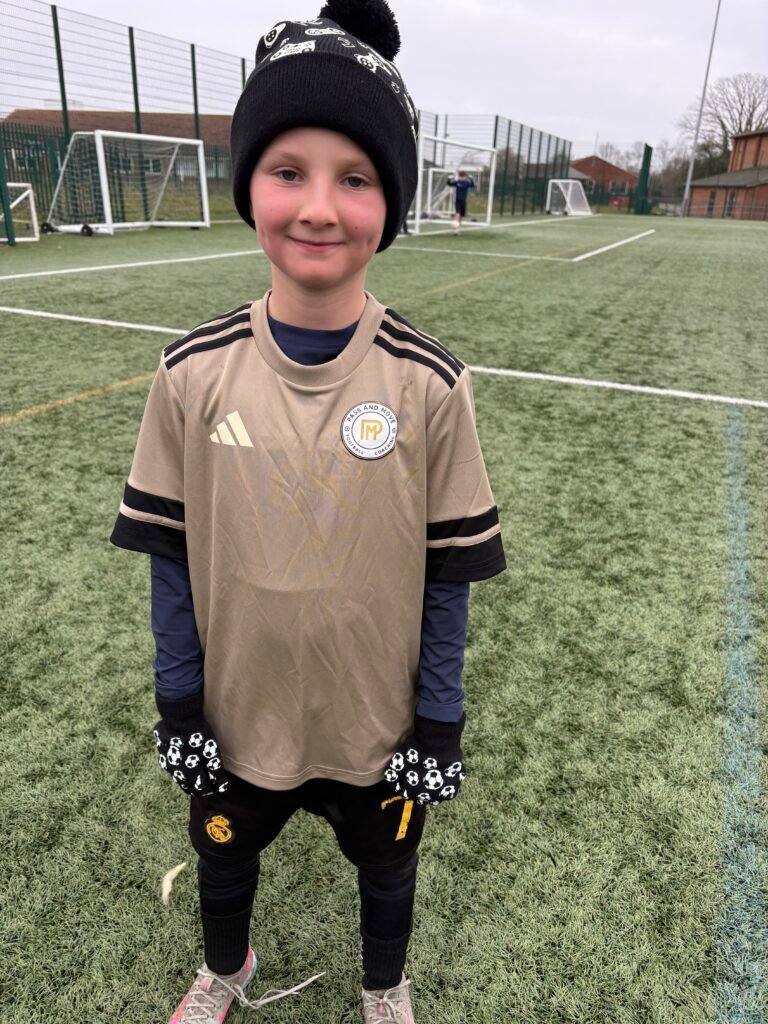 Teddy pass and move shirt